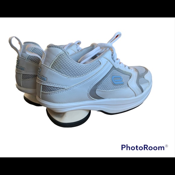 Tenevis white walking shoes La Jolla size 10 - Picture 2 of 8